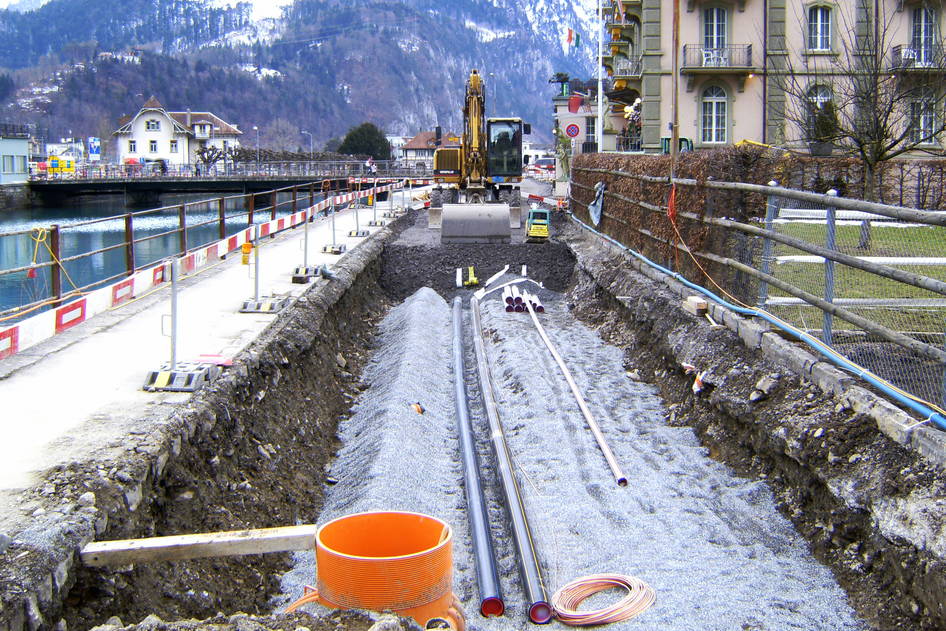 Umgestaltung und Erneuerung Aarestrasse, Strassenbau – Ribuna AG Interlaken